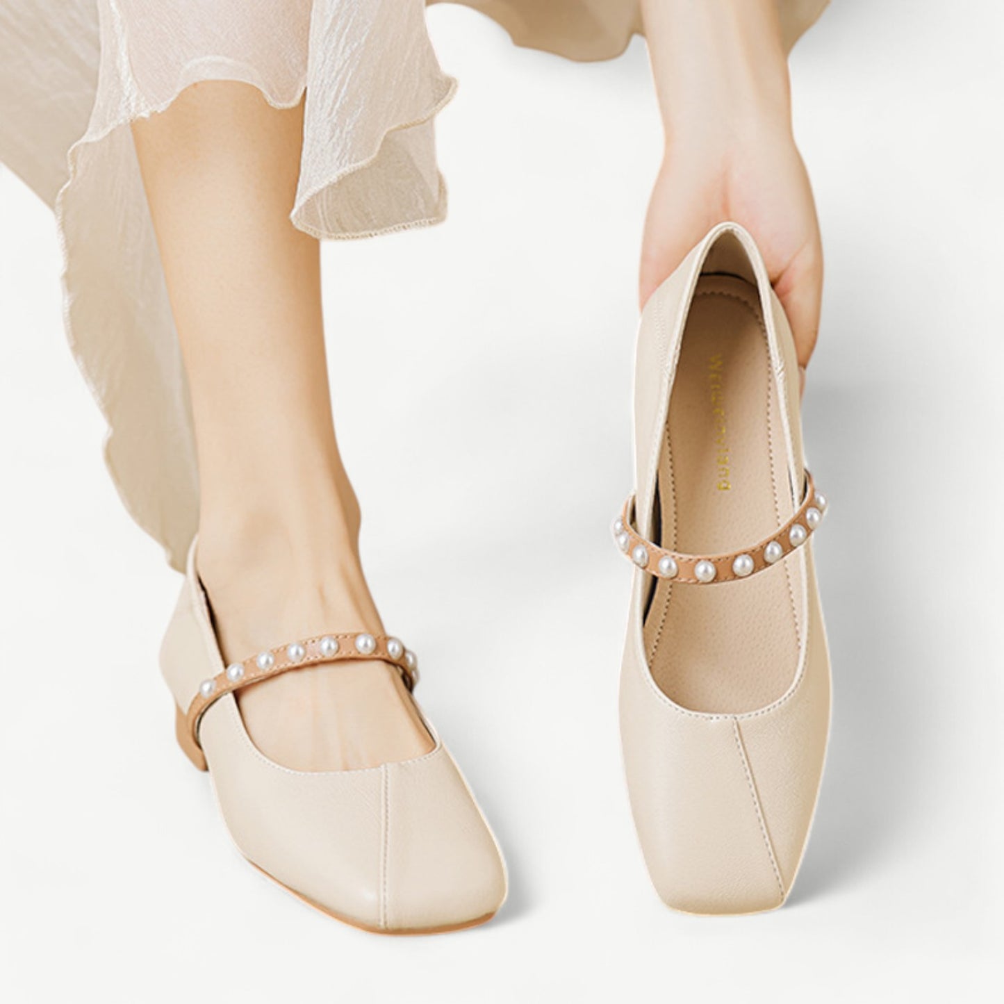 Beige Mary Jane heels with small pearls - N°13