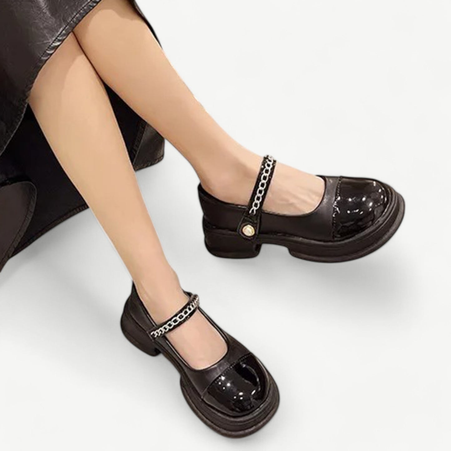 Black Mary Janes with low heels and a round toe - N°19