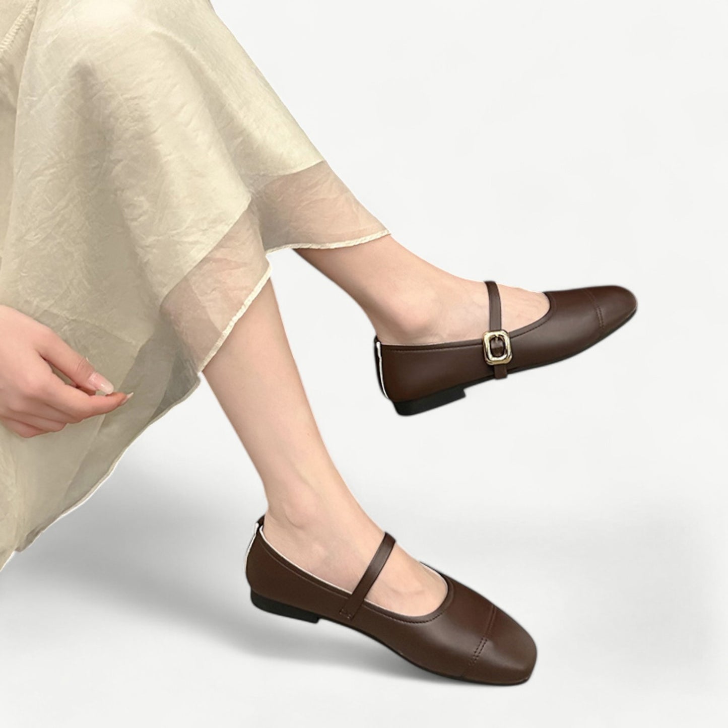 Brown Mary Jane ballet flats with a small gold buckle - N°41